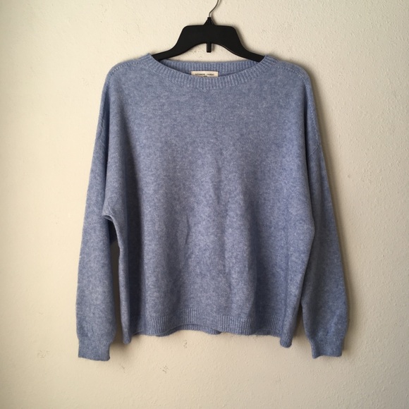 Vintage Sweaters - Baby Blue Soft Sweater